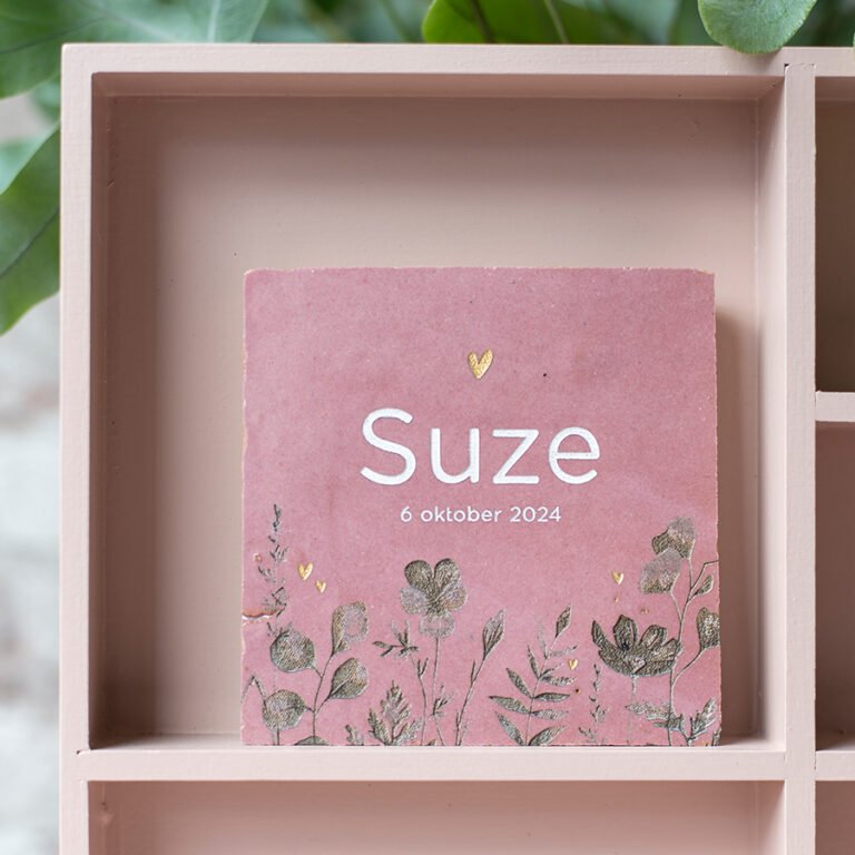 Geboortetegel bloemen